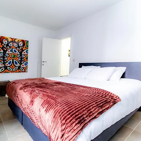 Laluna * אוסטנדה